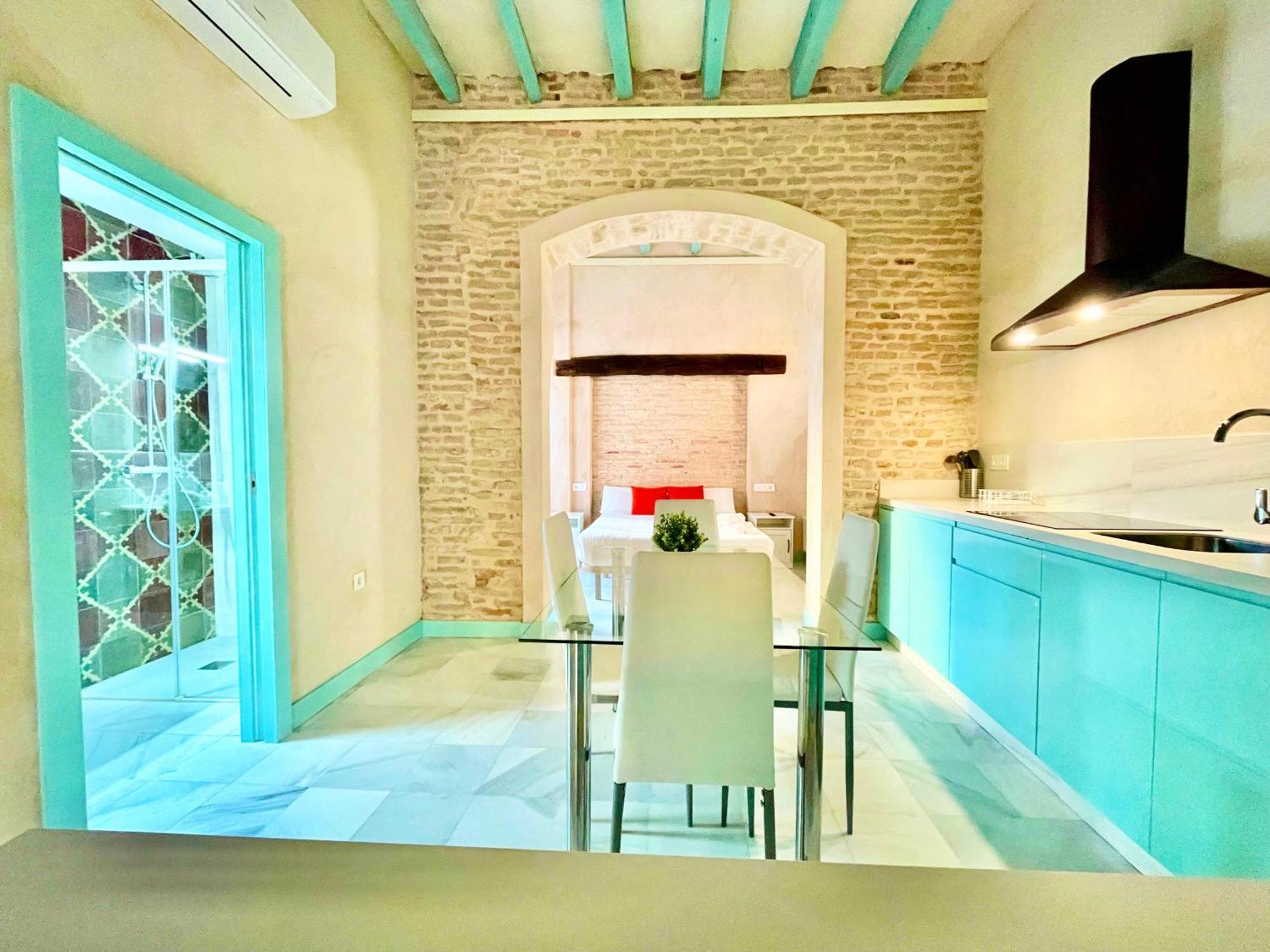 Click Triana Apartment Sevilla Buitenkant foto