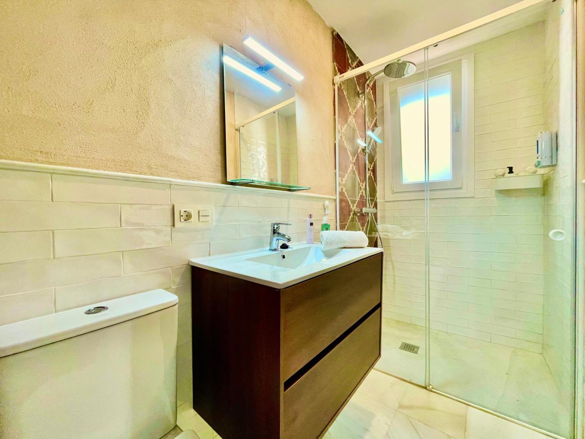 Click Triana Apartment Sevilla Buitenkant foto
